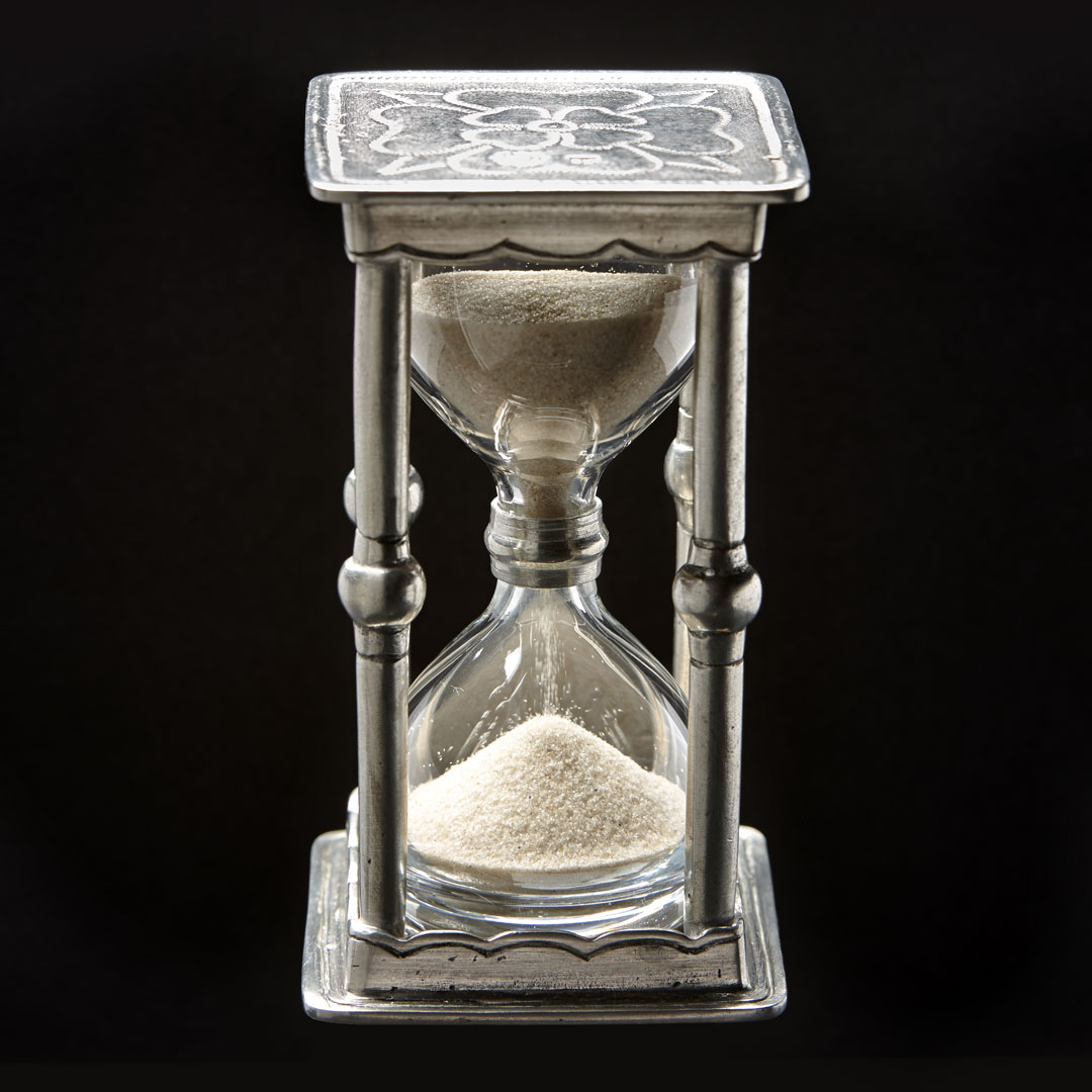 Песочные часы размеры. Кромер песочные часы. Песочные часы stilars 5 минутные. Старинные песочные часы. Антикварные песочные часы.